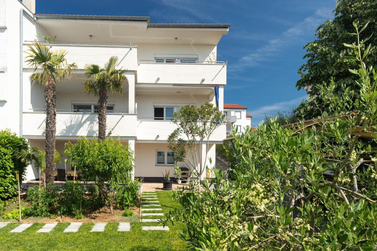 Apartments Oleander Krk Town Zewnętrze zdjęcie