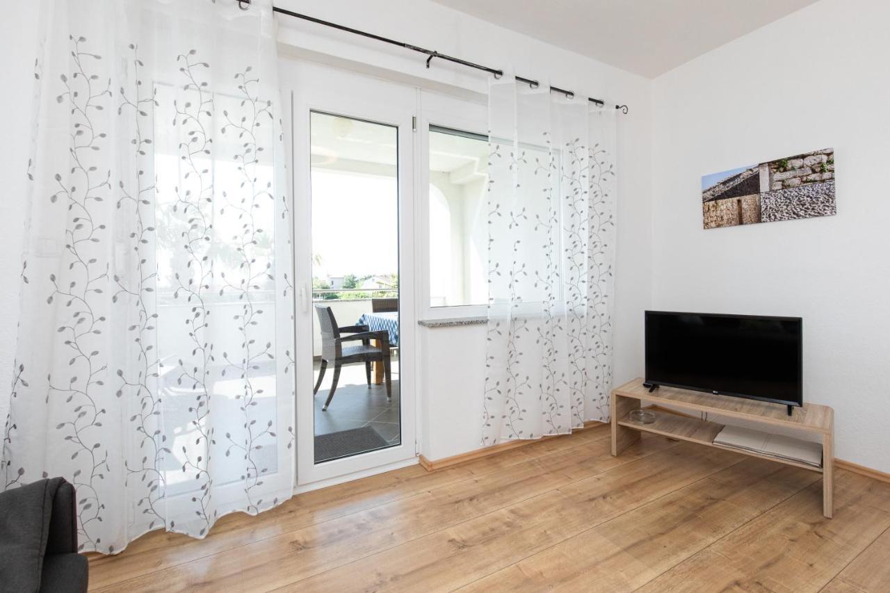 Apartments Oleander Krk Town Zewnętrze zdjęcie